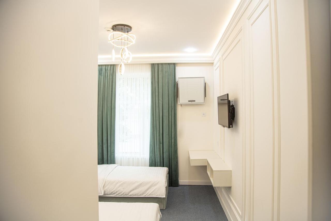 Lev Tolstoy Hotel Szamarkand Kültér fotó