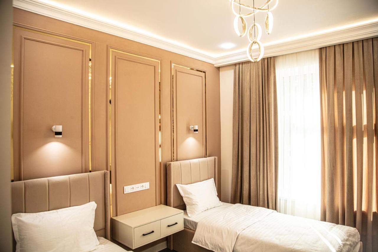 Lev Tolstoy Hotel Szamarkand Kültér fotó